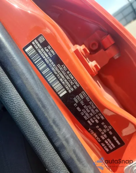 2015 Jeep Renegade Latitude z USA, uszkodzony, nr VIN ZACCJBBT7FPC38153